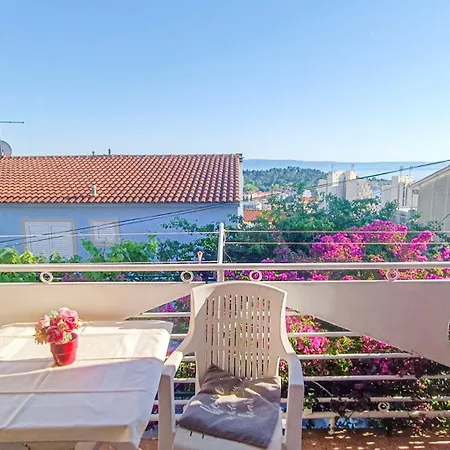 Apartment Apartman Konstanca Makarska